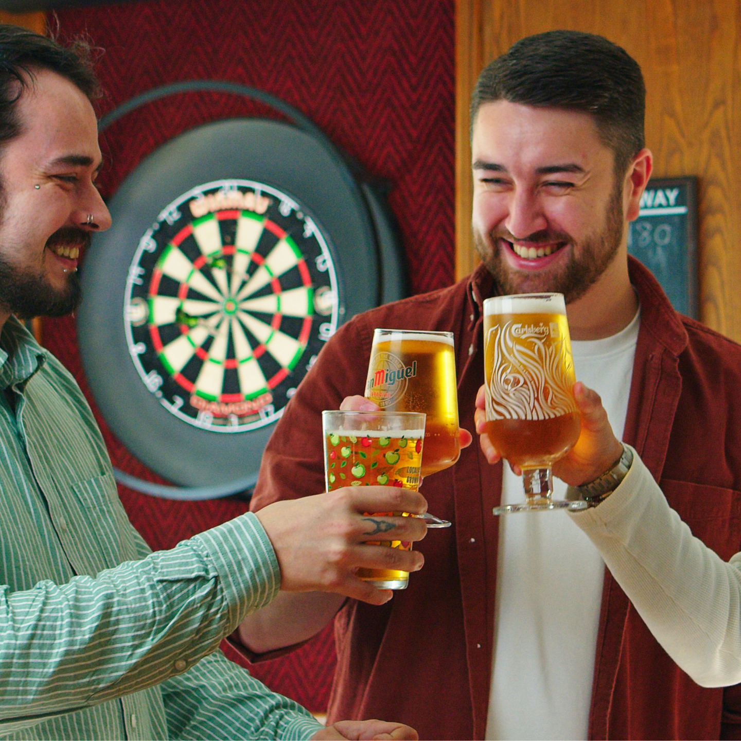 Raise a glass This Father's Day at The Moorgate Inn in Aspull!